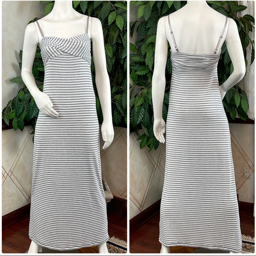 MAX STUDIO GRAY STRIPED MAXI DRESS
